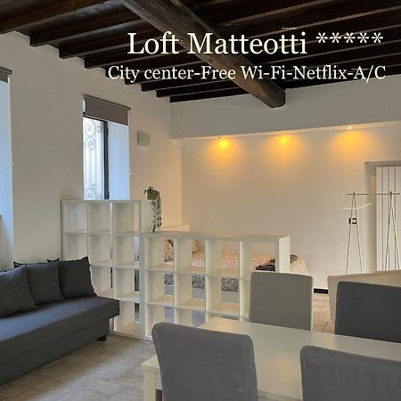 Loft Matteotti - Studio In Centro Busto Arsizio Buitenkant foto