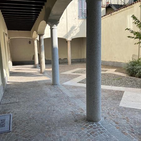 Loft Matteotti - Studio In Centro Busto Arsizio Buitenkant foto