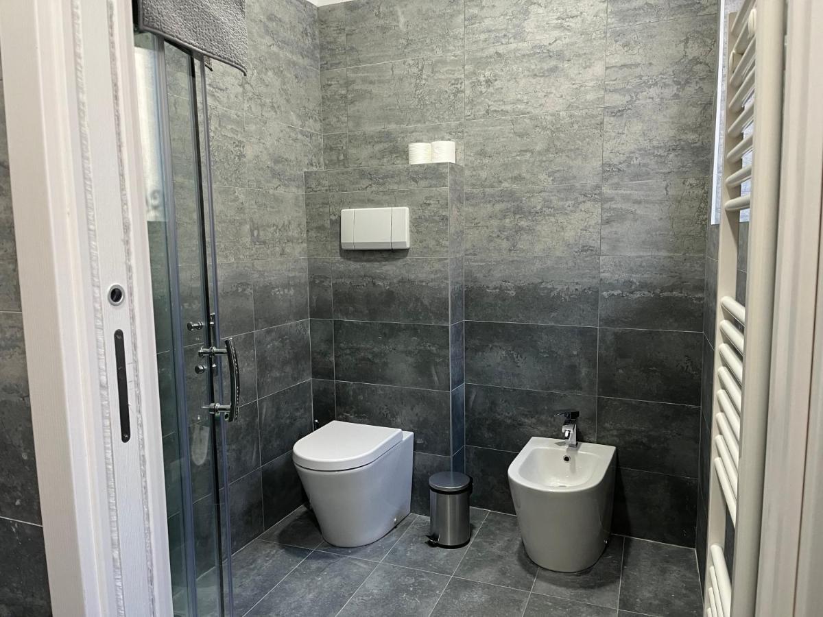 Loft Matteotti - Studio In Centro Busto Arsizio Buitenkant foto
