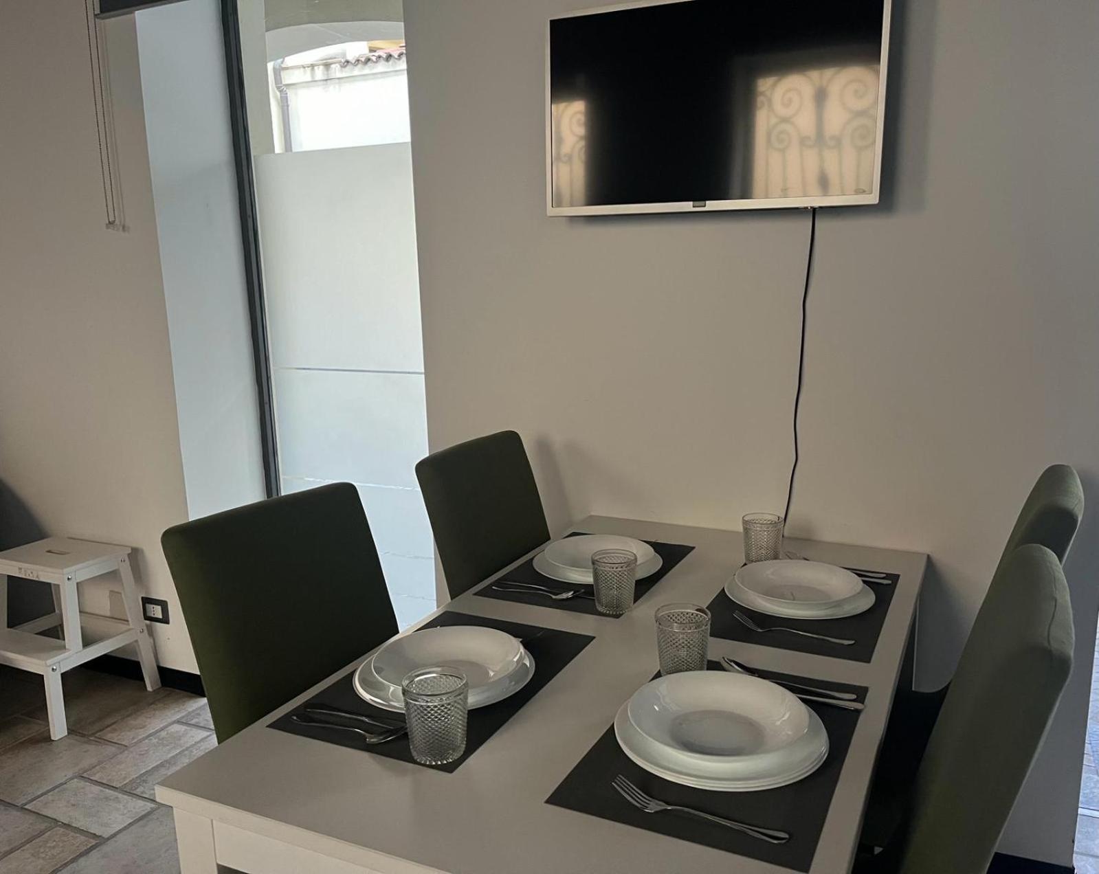 Loft Matteotti - Studio In Centro Busto Arsizio Buitenkant foto