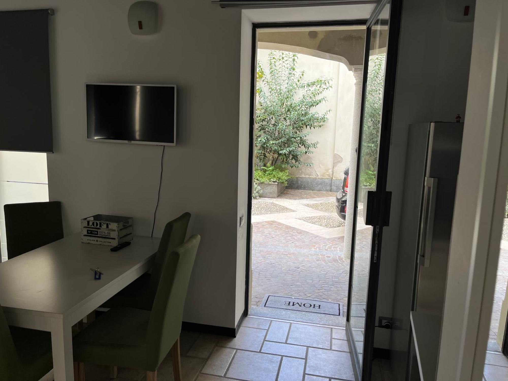 Loft Matteotti - Studio In Centro Busto Arsizio Buitenkant foto